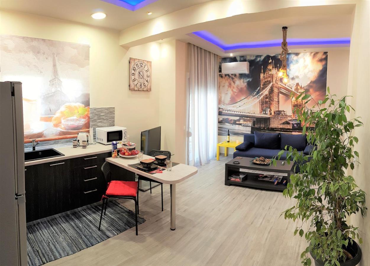 Betty'S Central Suite Alexandroupoli Bagian luar foto